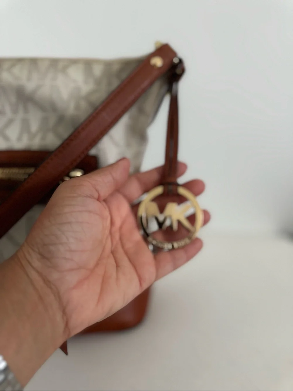 Michael Kors Cream and Brown Signature MK shoulder Bag no liner